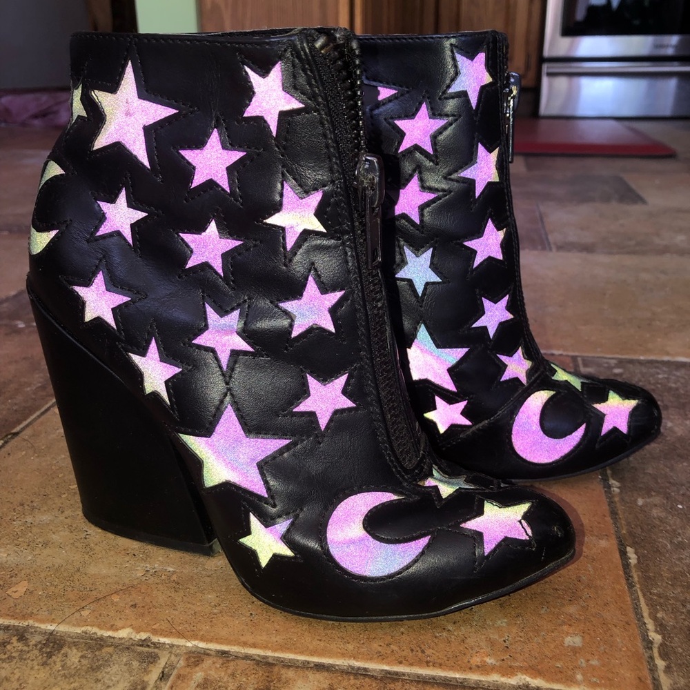 YRU luminescent booties size 7 #goth #witchy